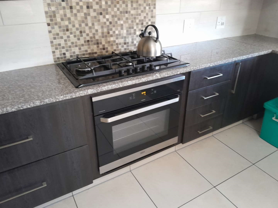 3 Bedroom Property for Sale in South Crest Gauteng