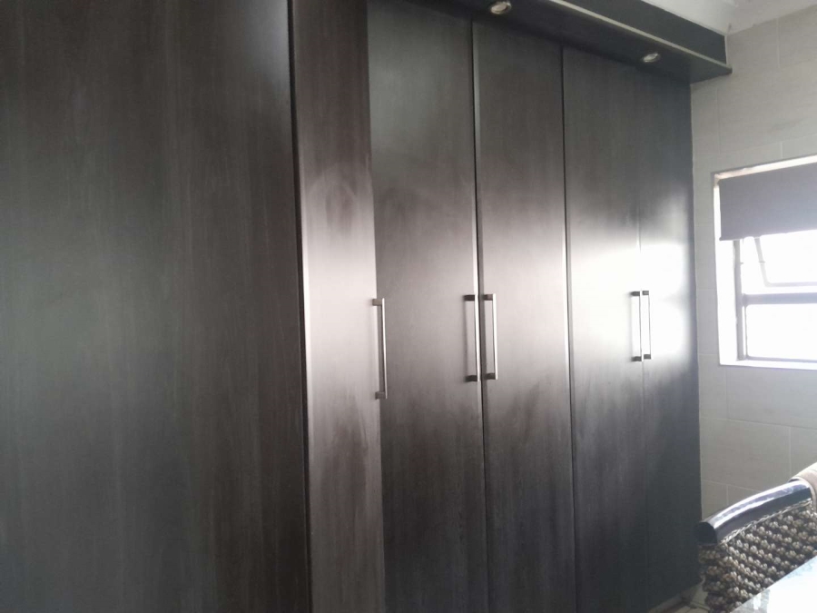 3 Bedroom Property for Sale in South Crest Gauteng