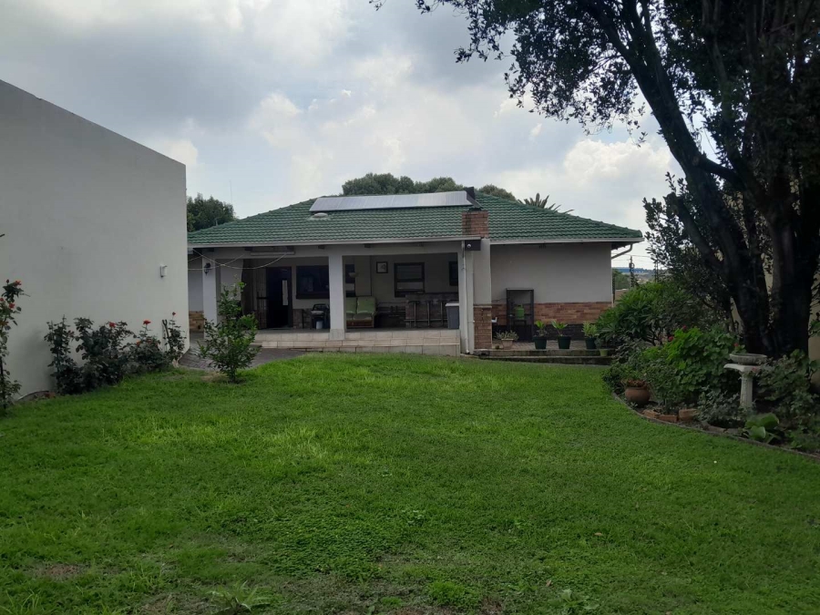 3 Bedroom Property for Sale in South Crest Gauteng