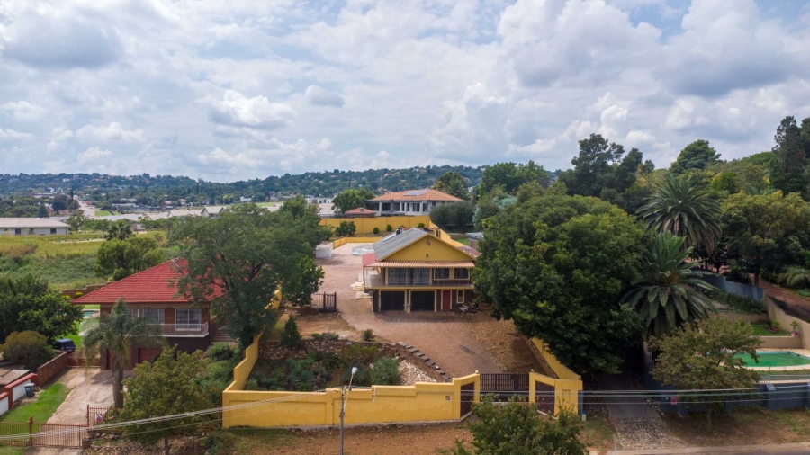 4 Bedroom Property for Sale in Waterkloof Ridge Gauteng