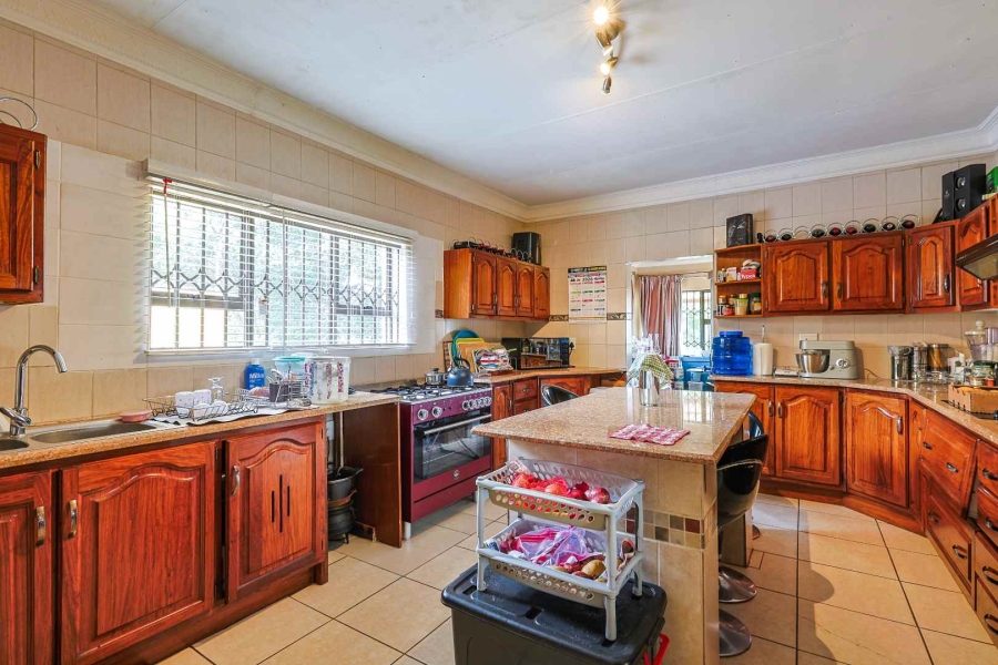 4 Bedroom Property for Sale in Waterkloof Ridge Gauteng