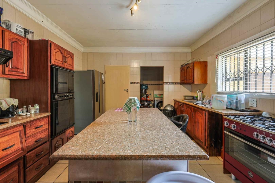 4 Bedroom Property for Sale in Waterkloof Ridge Gauteng