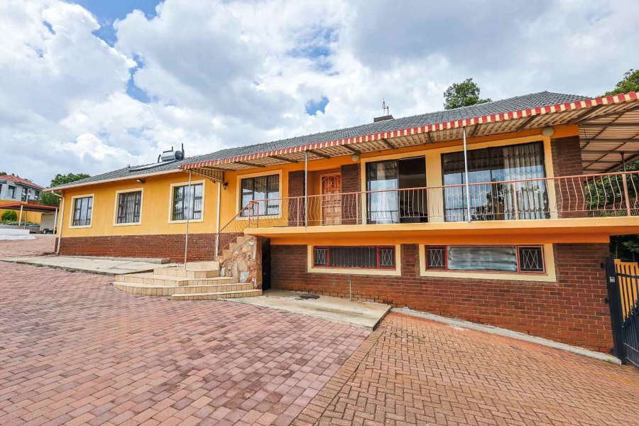 4 Bedroom Property for Sale in Waterkloof Ridge Gauteng