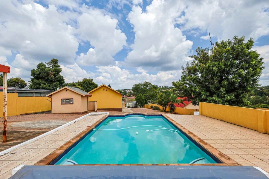 4 Bedroom Property for Sale in Waterkloof Ridge Gauteng