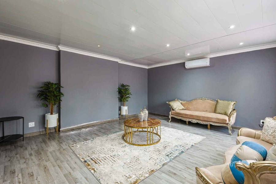 3 Bedroom Property for Sale in Waterkloof Ridge Gauteng