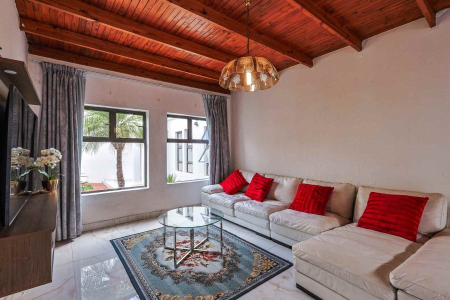 3 Bedroom Property for Sale in Waterkloof Ridge Gauteng