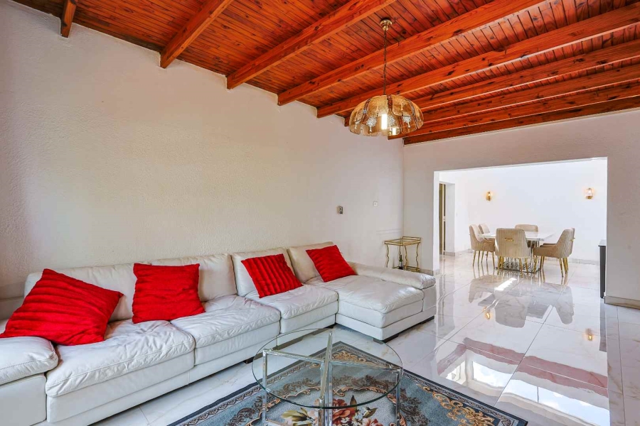 3 Bedroom Property for Sale in Waterkloof Ridge Gauteng