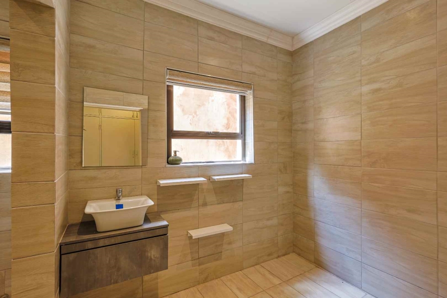 3 Bedroom Property for Sale in Waterkloof Ridge Gauteng