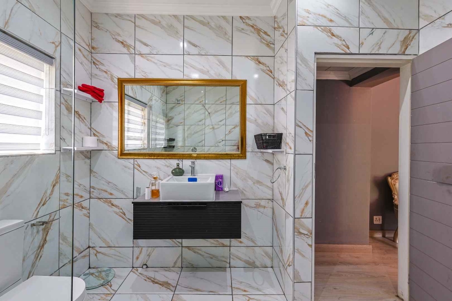 3 Bedroom Property for Sale in Waterkloof Ridge Gauteng