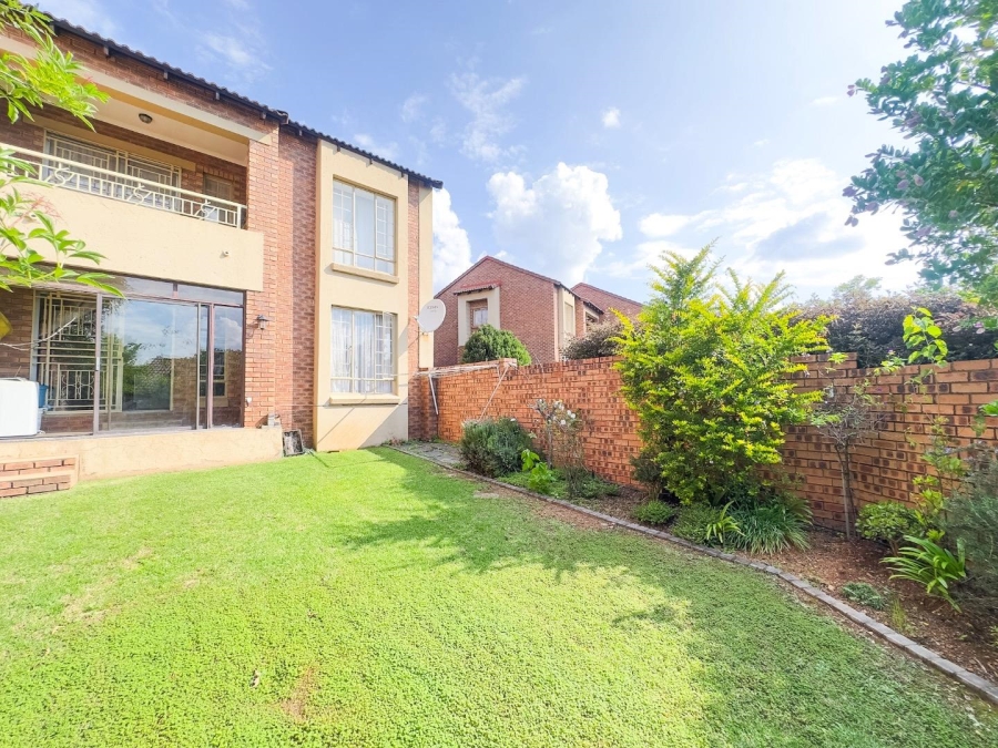 2 Bedroom Property for Sale in Mooikloof Ridge Gauteng