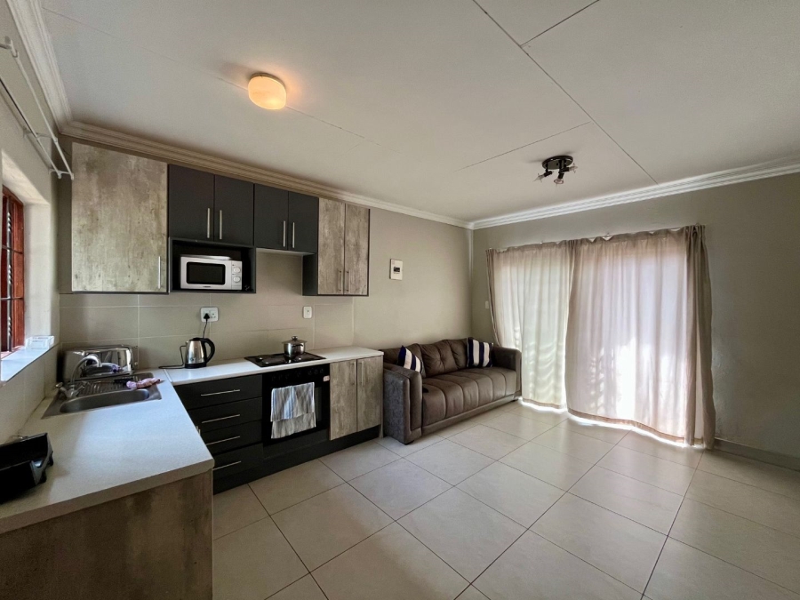 To Let 1 Bedroom Property for Rent in Die Wilgers Gauteng