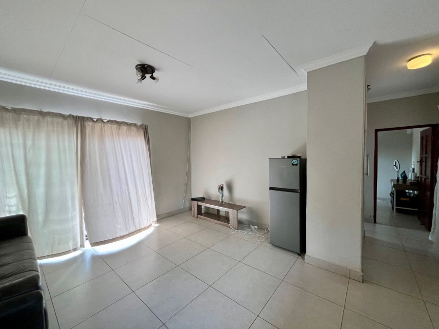 To Let 1 Bedroom Property for Rent in Die Wilgers Gauteng
