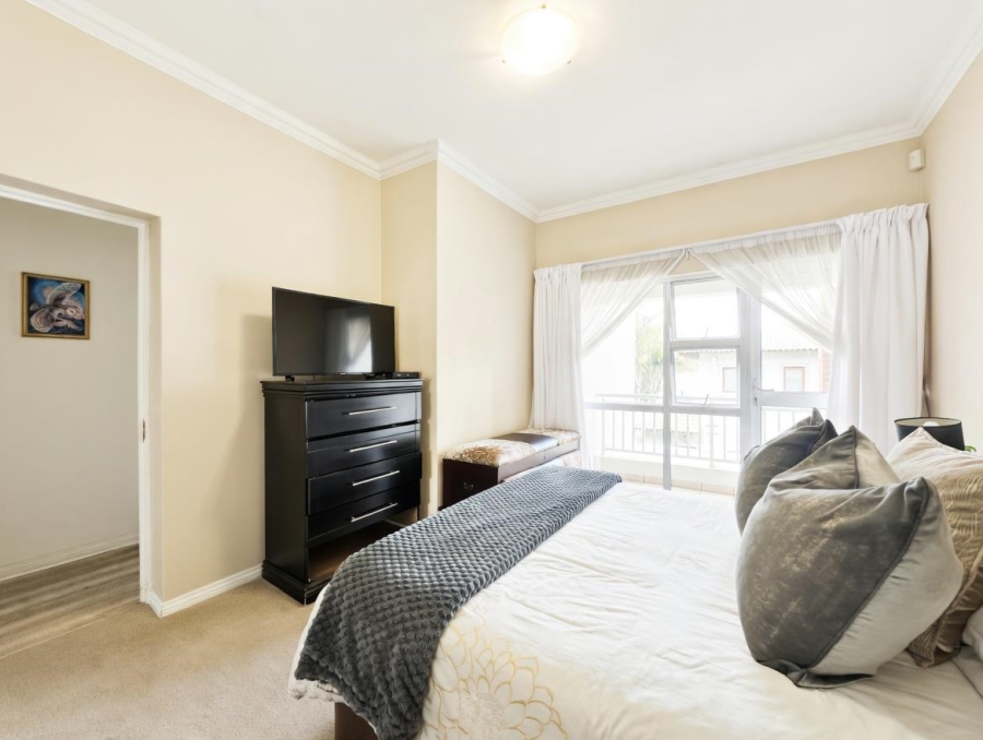 3 Bedroom Property for Sale in Greenstone Hill Gauteng