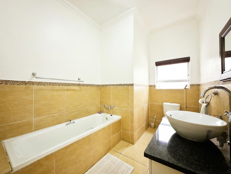 3 Bedroom Property for Sale in Greenstone Hill Gauteng