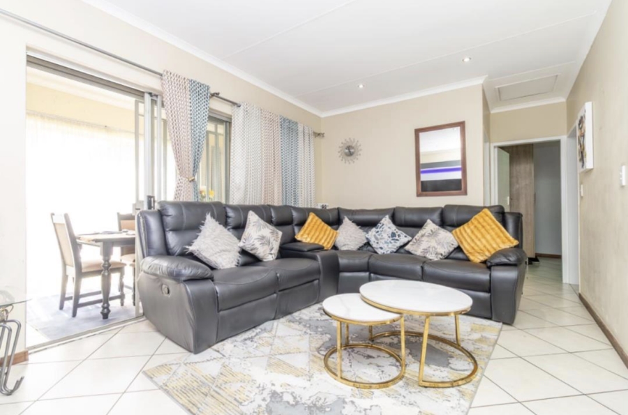 3 Bedroom Property for Sale in Noordwyk Gauteng