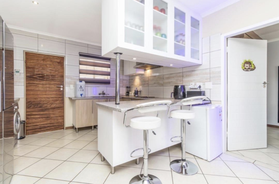 3 Bedroom Property for Sale in Noordwyk Gauteng