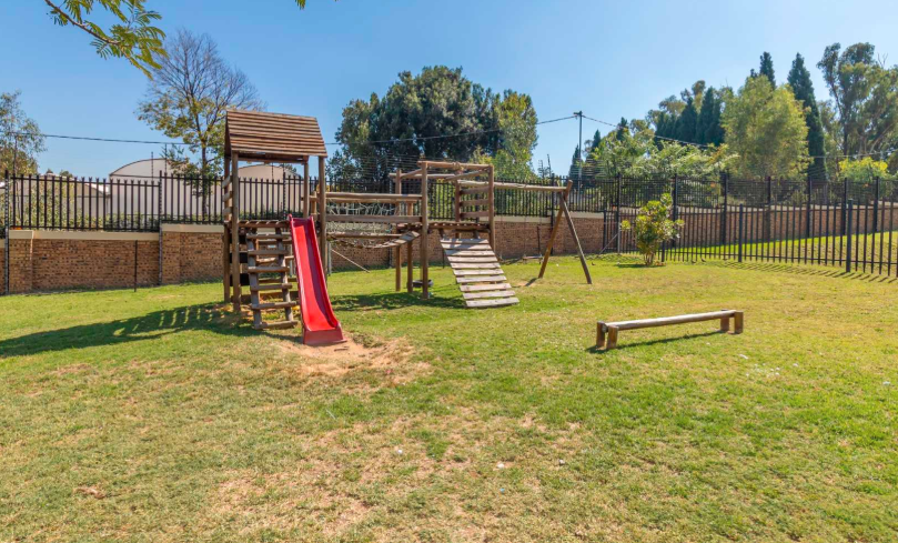 2 Bedroom Property for Sale in Honeypark Gauteng