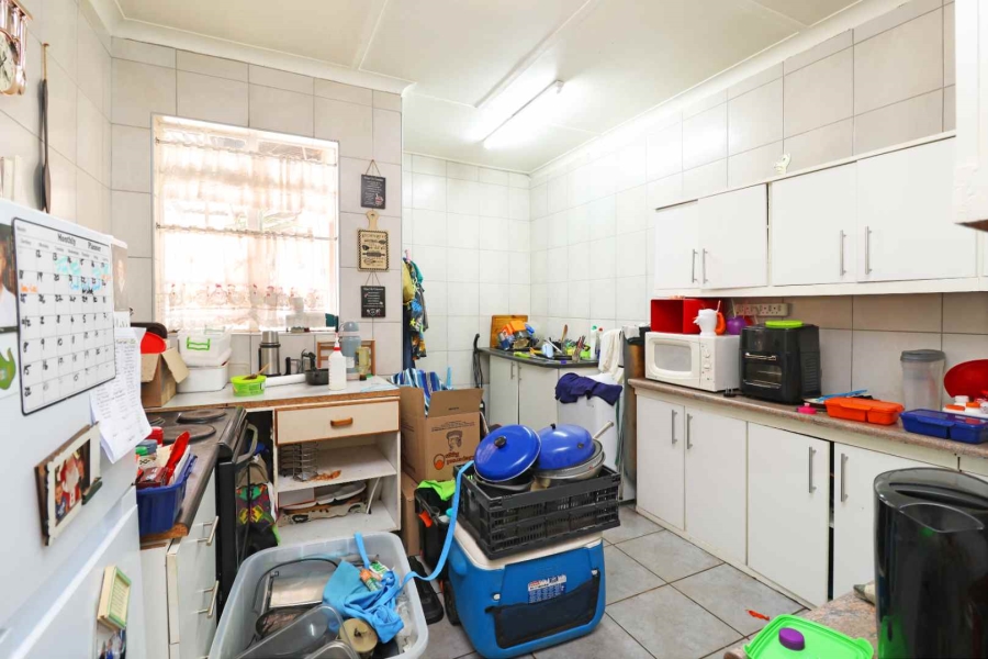 6 Bedroom Property for Sale in Wentworth Park Gauteng