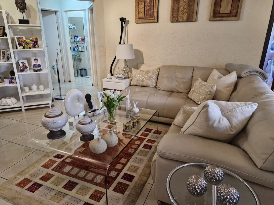 2 Bedroom Property for Sale in Morningside Gauteng