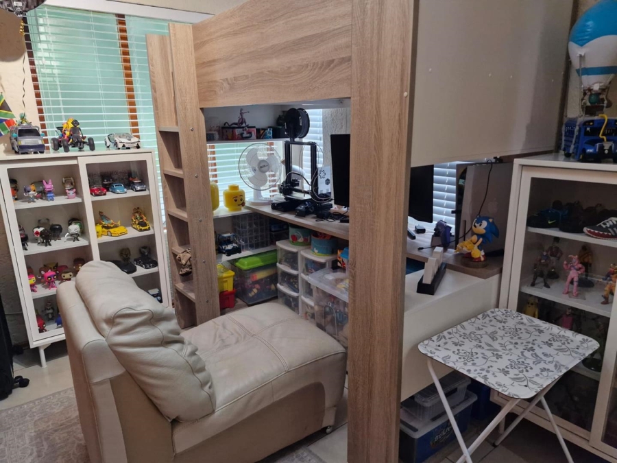 2 Bedroom Property for Sale in Morningside Gauteng