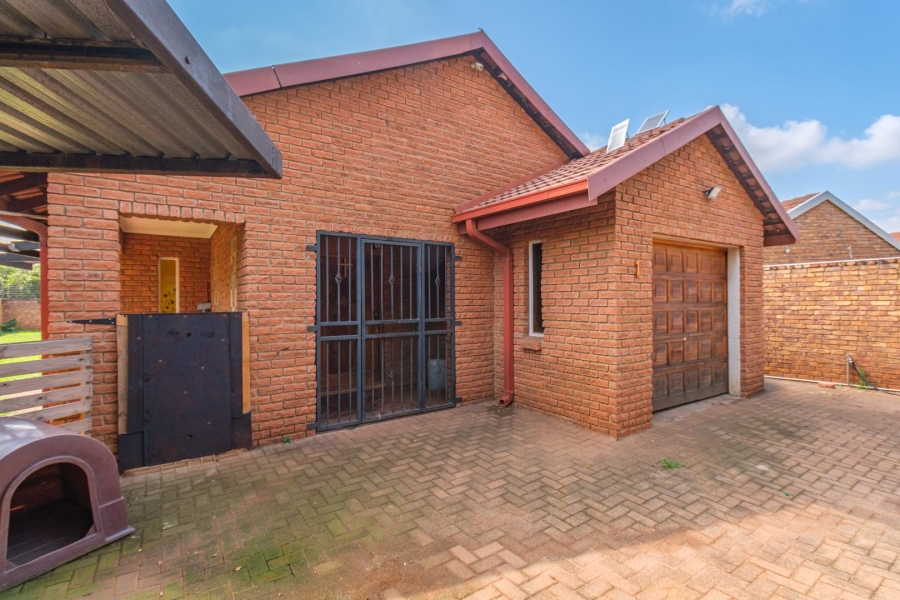 4 Bedroom Property for Sale in Lyttelton Manor Gauteng