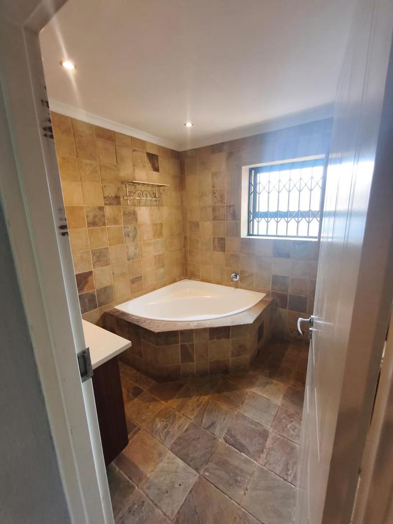 To Let 3 Bedroom Property for Rent in New Market Gauteng