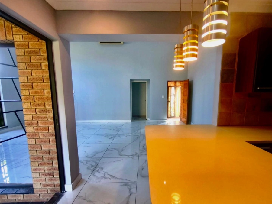 To Let 3 Bedroom Property for Rent in New Market Gauteng