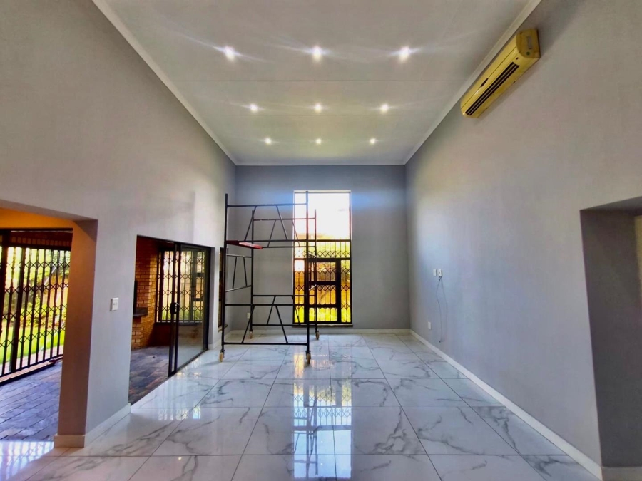 To Let 3 Bedroom Property for Rent in New Market Gauteng