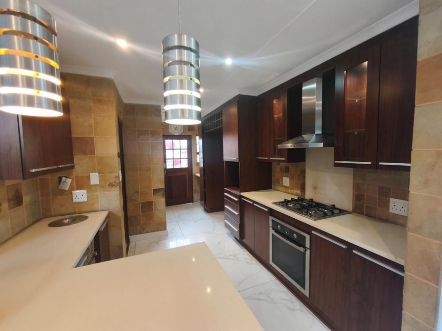 To Let 3 Bedroom Property for Rent in New Market Gauteng