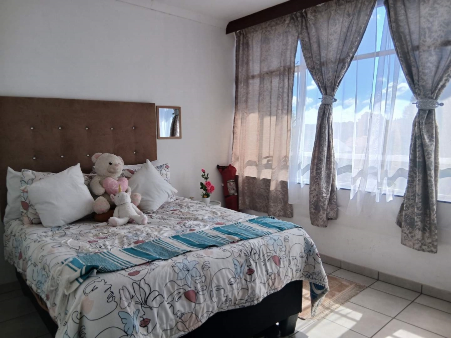 To Let 2 Bedroom Property for Rent in Marlands Gauteng