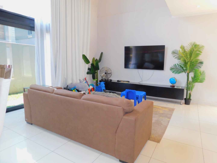 To Let 4 Bedroom Property for Rent in Bryanston Gauteng