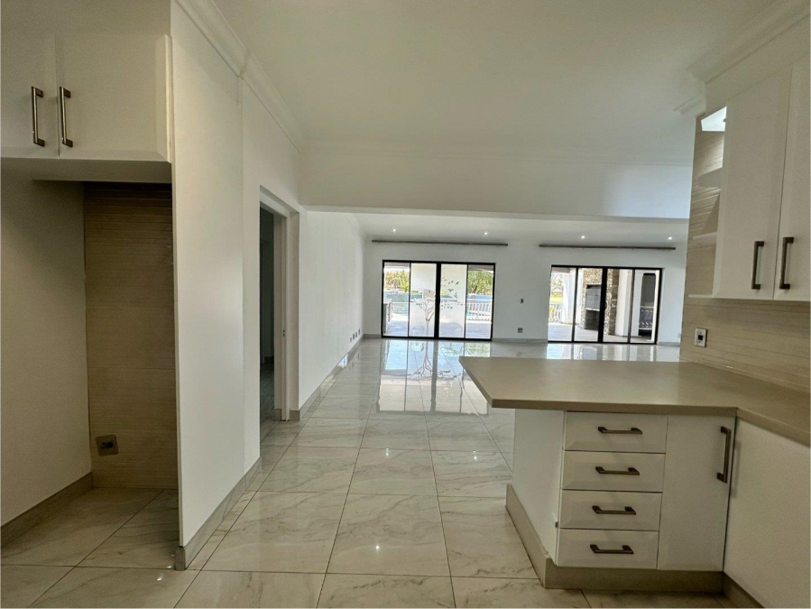 5 Bedroom Property for Sale in Blue Valley Golf Estate Gauteng