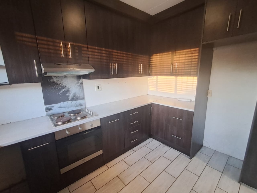 To Let 2 Bedroom Property for Rent in Albemarle Gauteng
