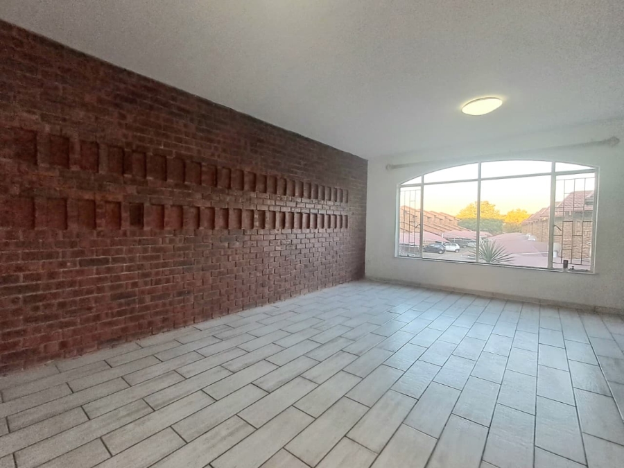 To Let 2 Bedroom Property for Rent in Albemarle Gauteng