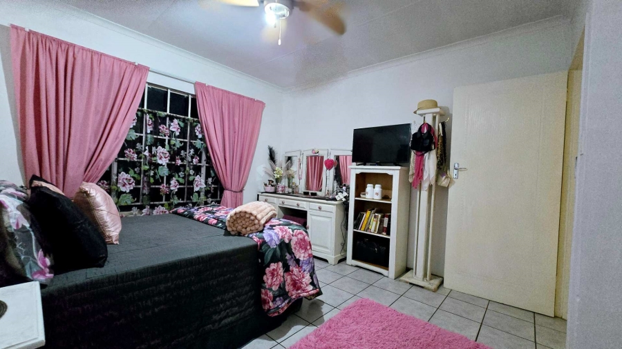 2 Bedroom Property for Sale in Doornpoort Gauteng