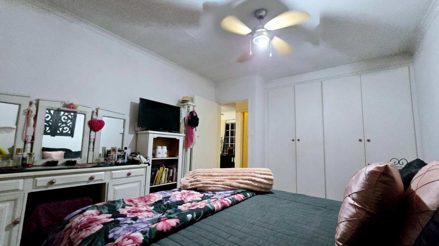 2 Bedroom Property for Sale in Doornpoort Gauteng