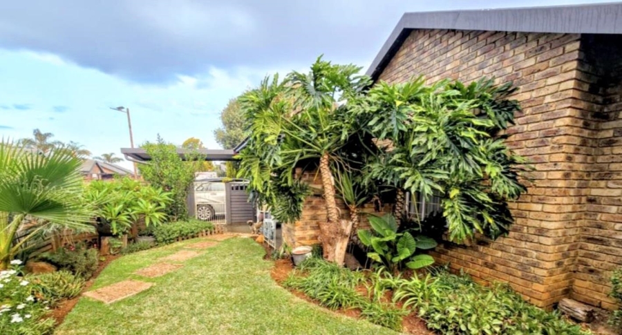 2 Bedroom Property for Sale in Doornpoort Gauteng