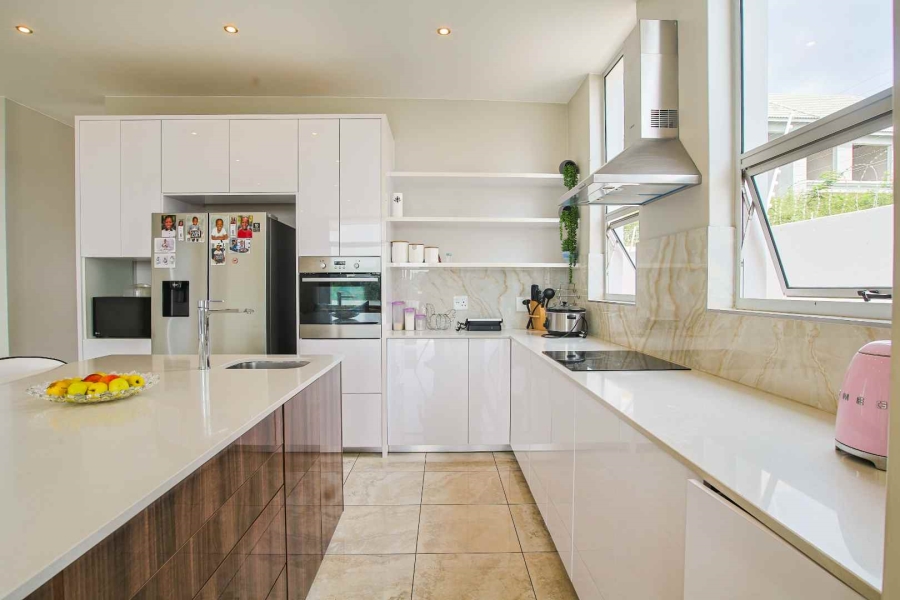 To Let 6 Bedroom Property for Rent in Waterkloof Heights Gauteng