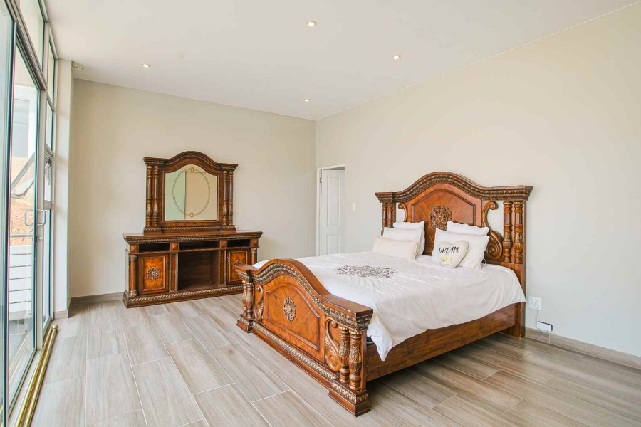 To Let 6 Bedroom Property for Rent in Waterkloof Heights Gauteng