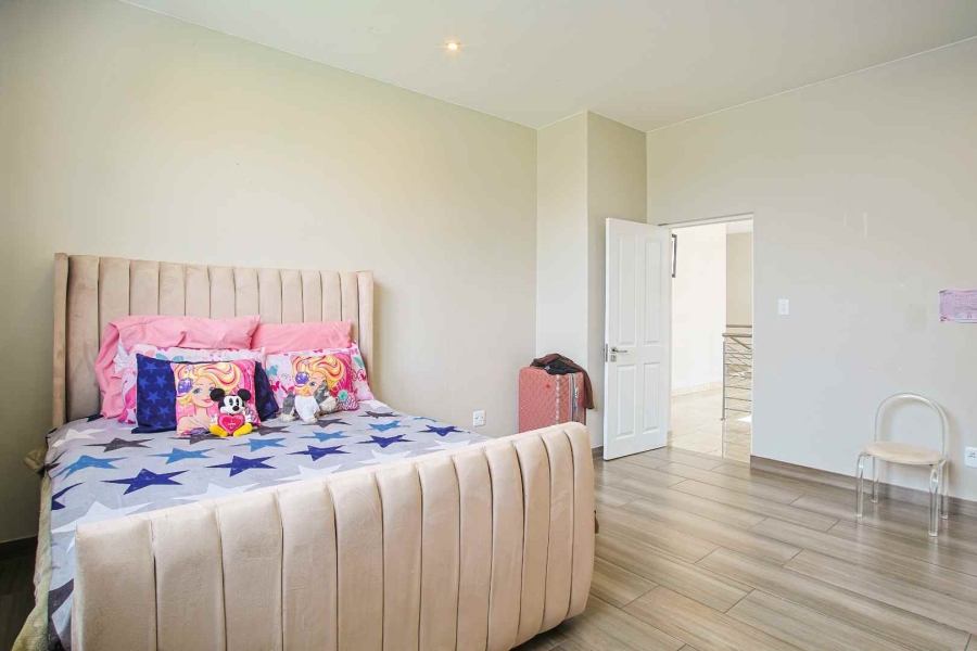 To Let 6 Bedroom Property for Rent in Waterkloof Heights Gauteng