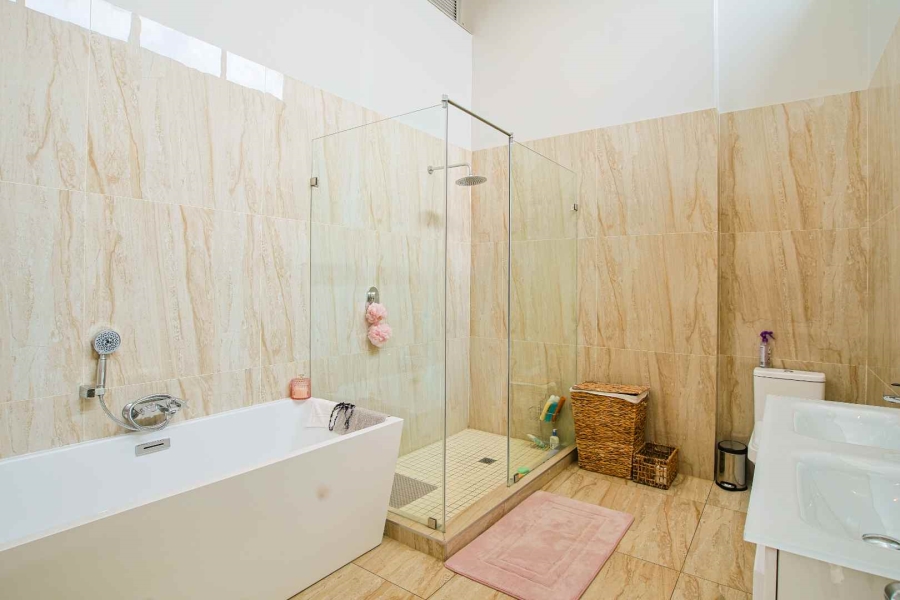 To Let 6 Bedroom Property for Rent in Waterkloof Heights Gauteng