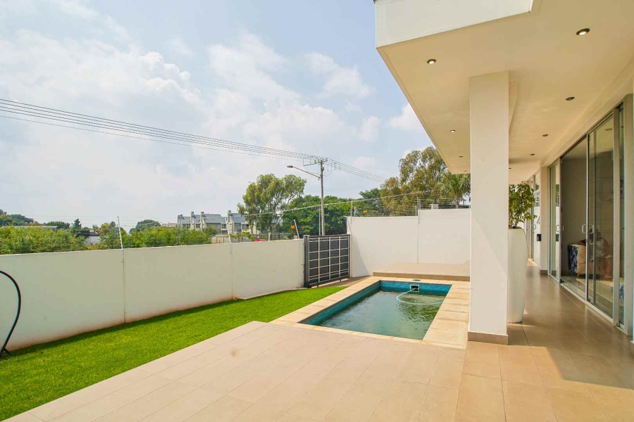 To Let 6 Bedroom Property for Rent in Waterkloof Heights Gauteng