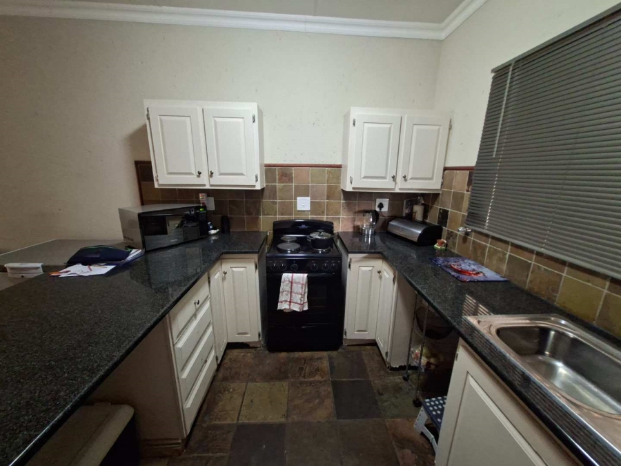 1 Bedroom Property for Sale in Weltevreden Park Gauteng