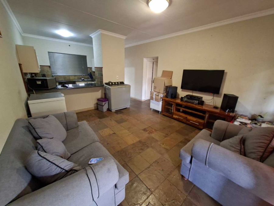 1 Bedroom Property for Sale in Weltevreden Park Gauteng