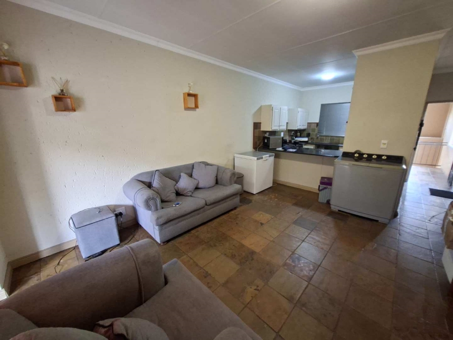 1 Bedroom Property for Sale in Weltevreden Park Gauteng