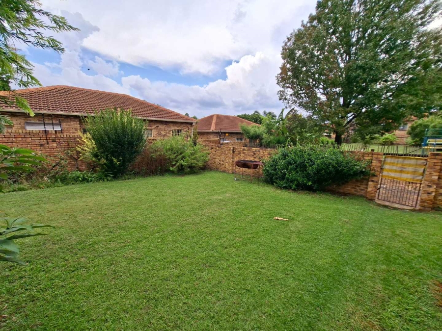 2 Bedroom Property for Sale in Randburg Gauteng