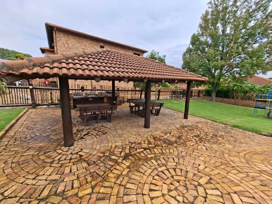 2 Bedroom Property for Sale in Randburg Gauteng