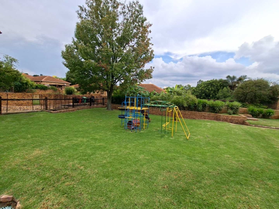 2 Bedroom Property for Sale in Randburg Gauteng