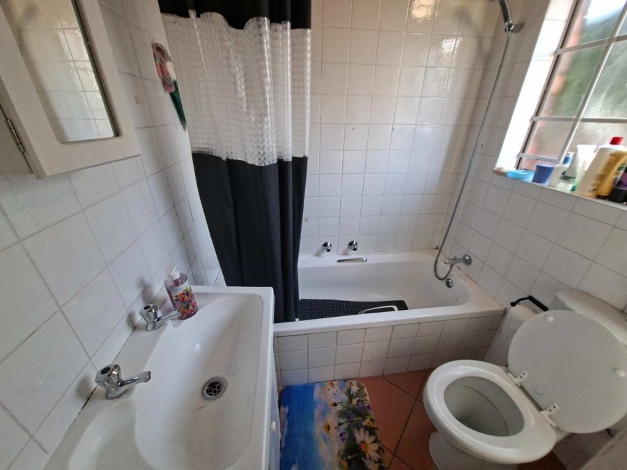 2 Bedroom Property for Sale in Weltevreden Park Gauteng