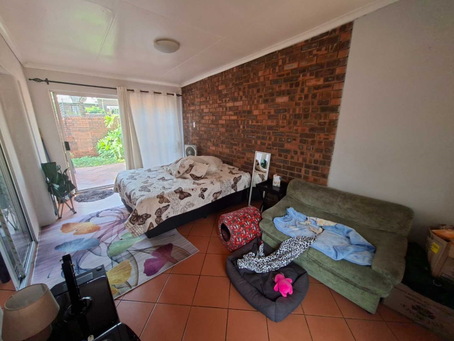 2 Bedroom Property for Sale in Weltevreden Park Gauteng